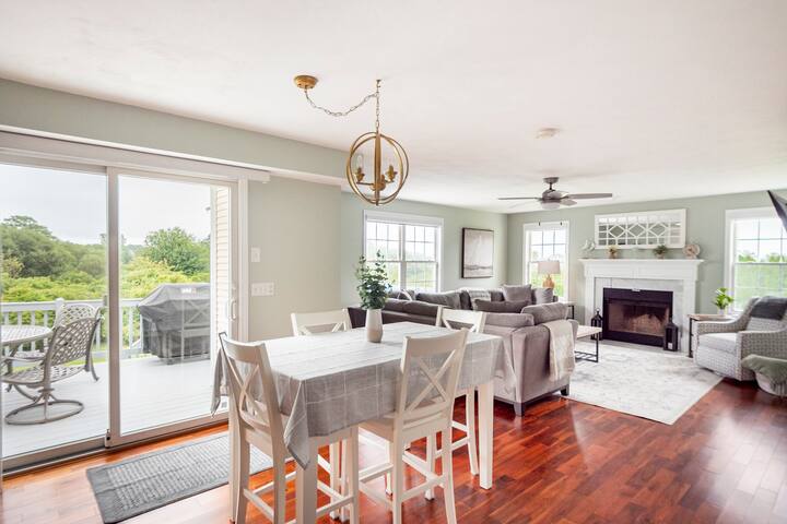 Ocean Breeze Beach House gallery image 2