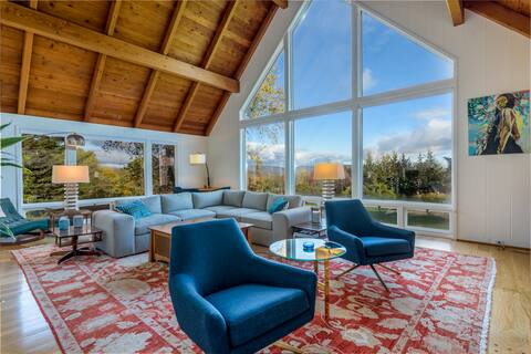 Luxury Mid-Century Modern Vermont Home, Okemo View