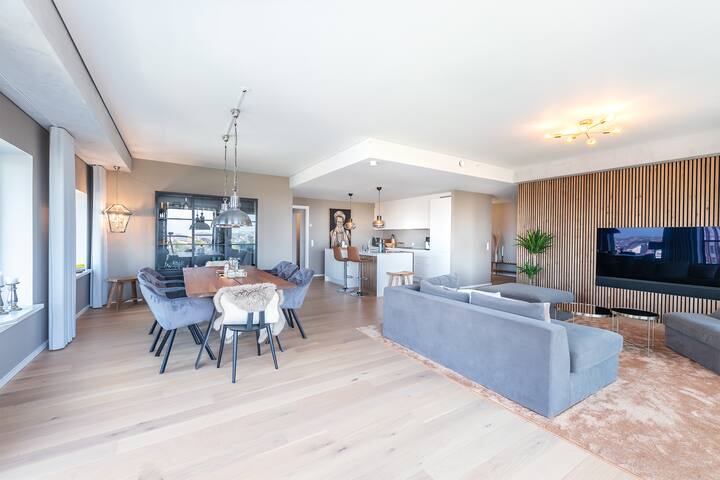 3 bedroom city view apartment – 163 m2 for rent.