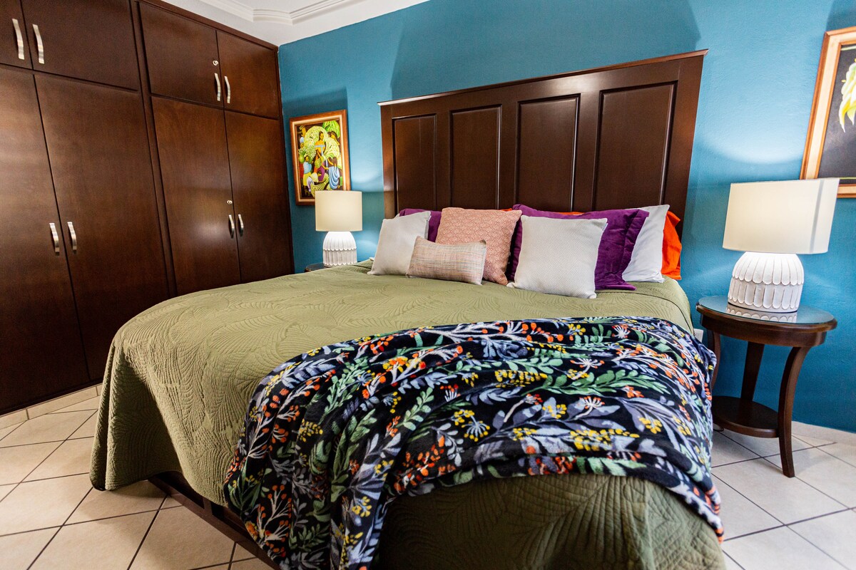 Bračni krevet (180x200), prostor u ormaru