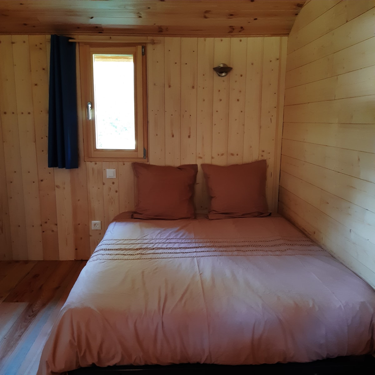 La cabane de la hulotte — Cabane avec spa au Château de Charnizay à Château de Charnizay — environnement naturel