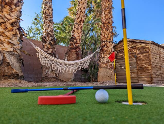 5 BDR, Pool heated*, BBQ, Playground, Games gallery image 3