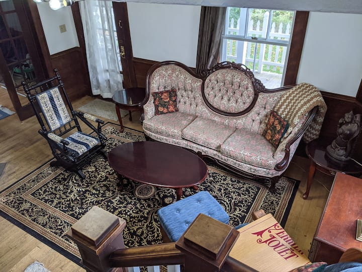 1900 Sqft 8 Room Antique Washington Retreat & Hike - Litchfield, CT