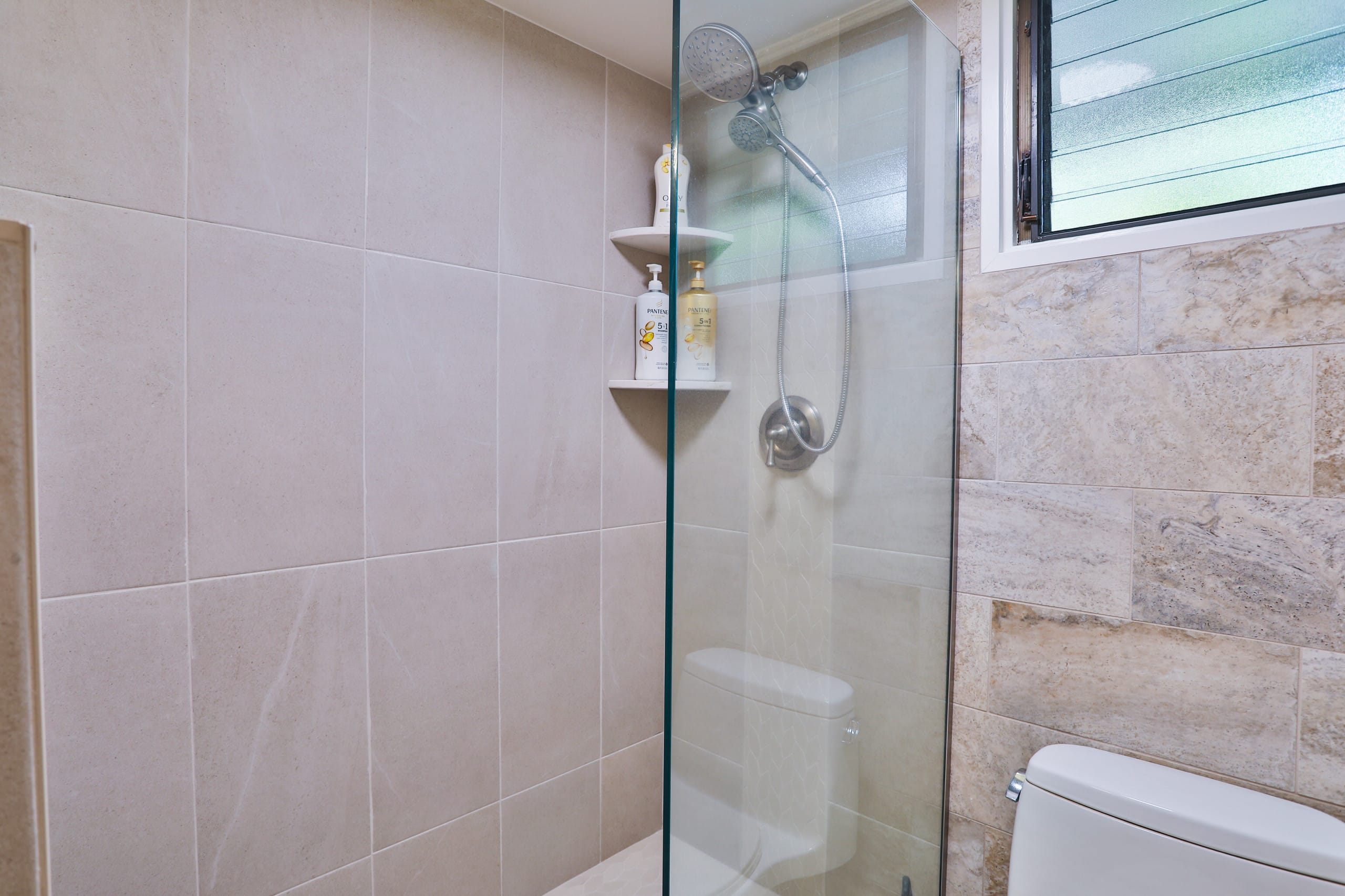 Condo in Lahaina · ★5.0 · Studio · 1 bed · 1 bath - Image 12