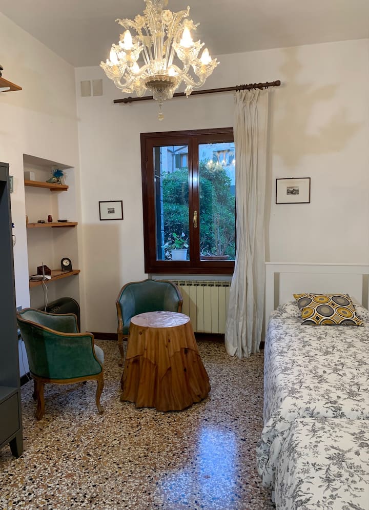 chambre à deux lits