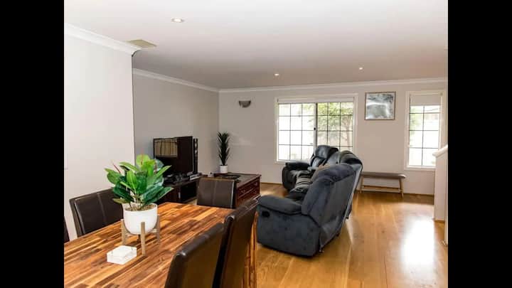 Spacious,quiet 3x2  House In North Perth - Subiaco