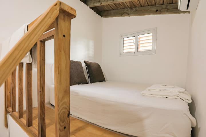Loft: dormitorio 4 con aire acondicionado  (cama queen)