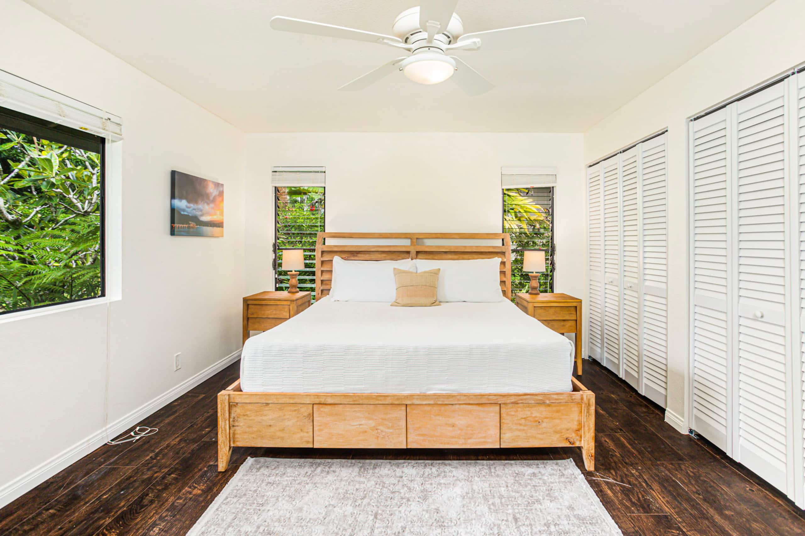 Newly updated 3bdrm - walk to shops & park -AC - Photo 16
