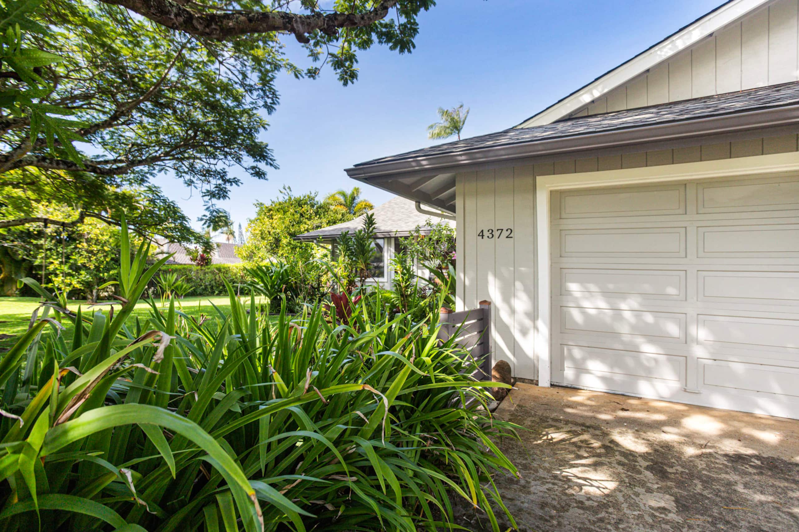 Newly updated 3bdrm - walk to shops & park -AC - Photo 23