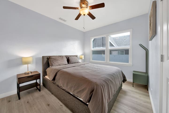 Chumba cha kulala cha mgeni #1 (kitanda aina ya queen)