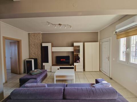 Top Airbnb: Viktoria's Sea View Apartment in Δήμος Θερμαϊκού