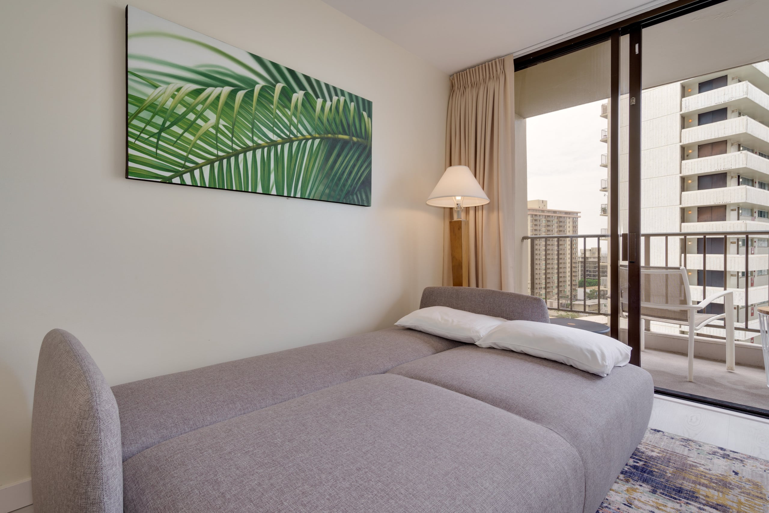 Condo in Honolulu · ★4.68 · 1 bedroom · 2 beds · 1 private bath - Image 17