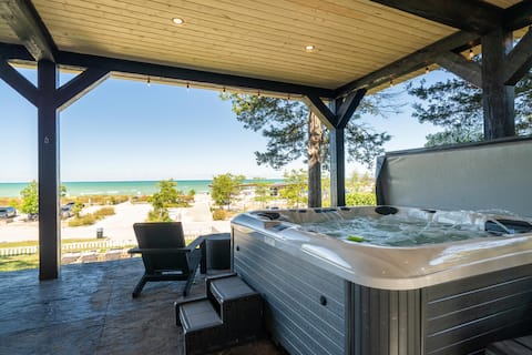 Lakeside Beach House Grand Bend-prime location