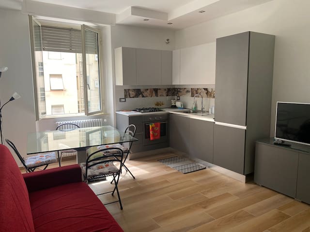 2 case di Vincenzo near metro A 2apartment 10 pax gallery image 5