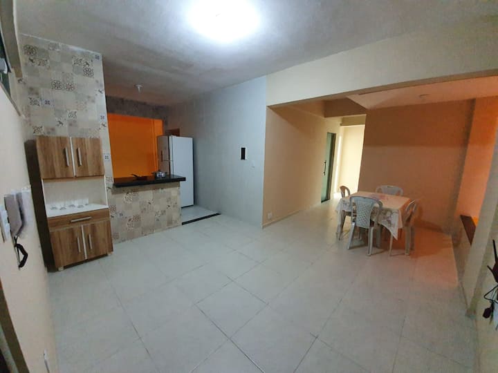 Ap Com 3 Dormitórios, Sala, Cozinha, 2 Banheiros - Sobral