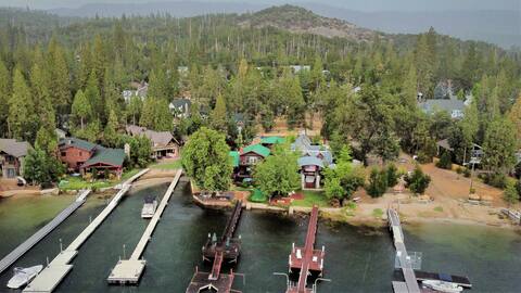 Nature's Lakefront Oasis, Bass Lake and Yosemite