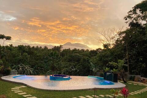 BALAI BANAHAW Vacation Farm