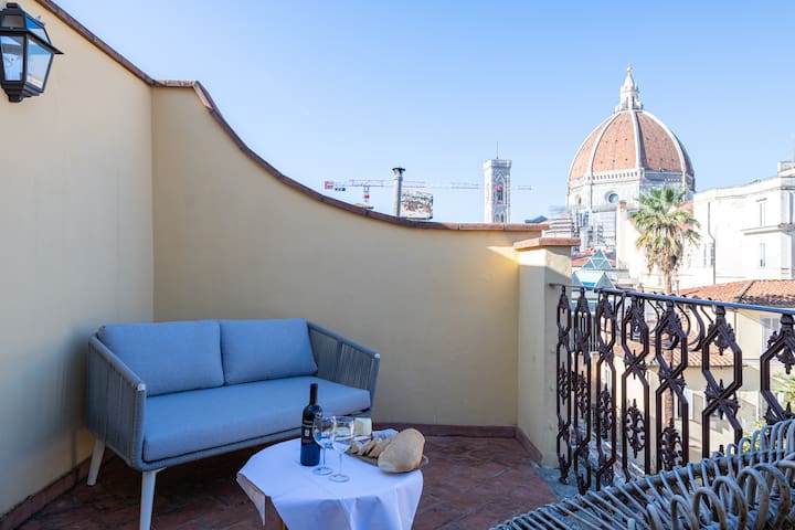 [DUOMO] Prestigious private terrace on the Duomo