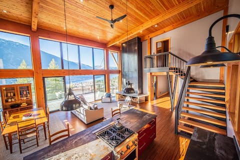Mountain Haus - Iconic Panorama Views w/AC