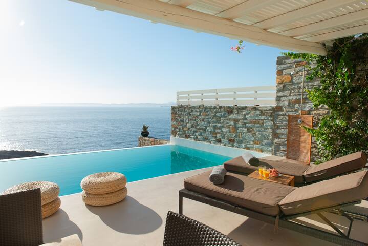 VILLA YaLITA | Unique Stylish Villa in Kea, Greece