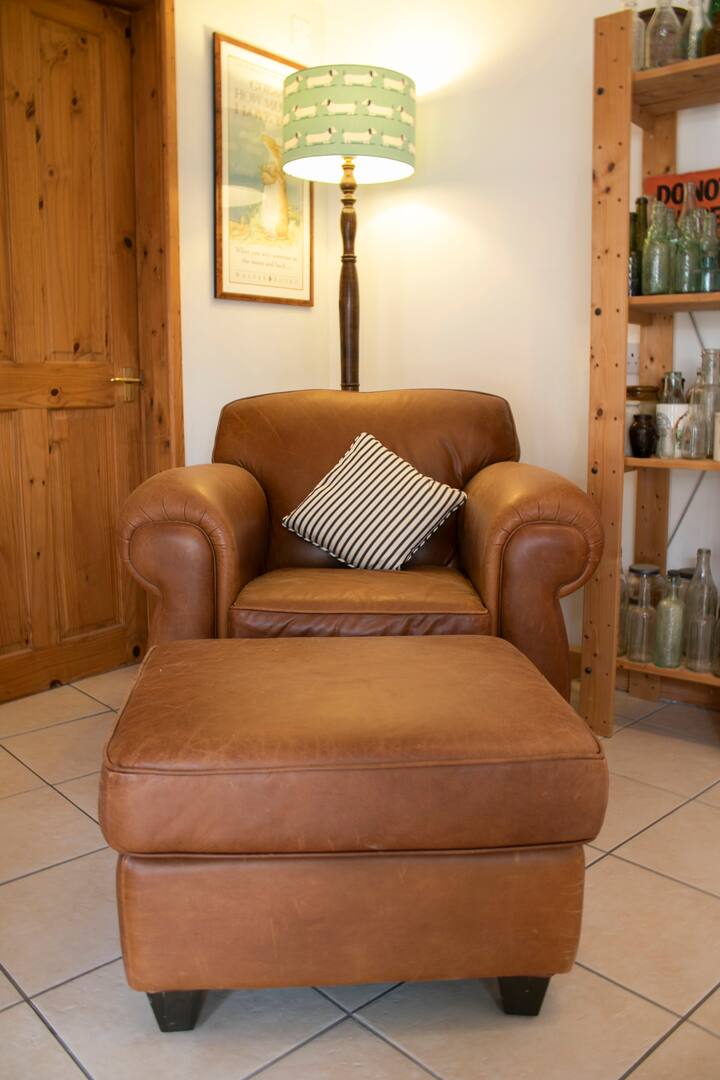 Indulgent Detached Courtyard Suite With King Bed. - Crewkerne