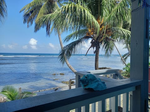 Cita's Cottage - with seaview and A/C