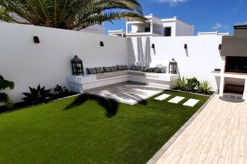 Marloc Villa