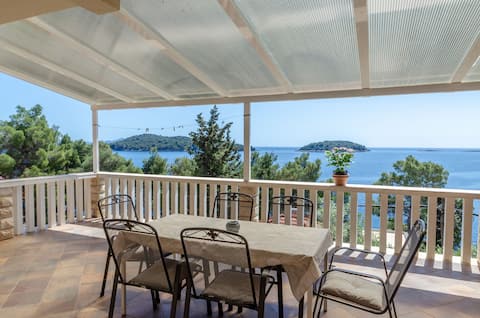 Maslina - seaview apartment