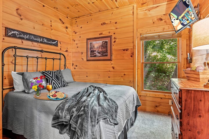 Bedroom on the lower level with queen bed