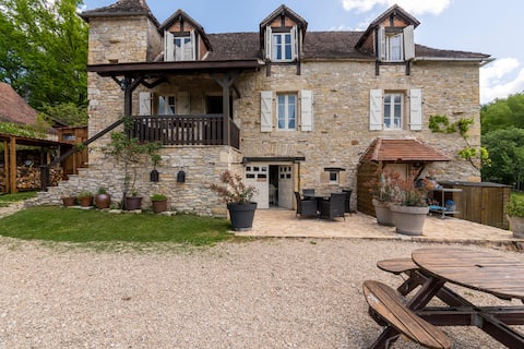 Hamlet of gites sleeping 40