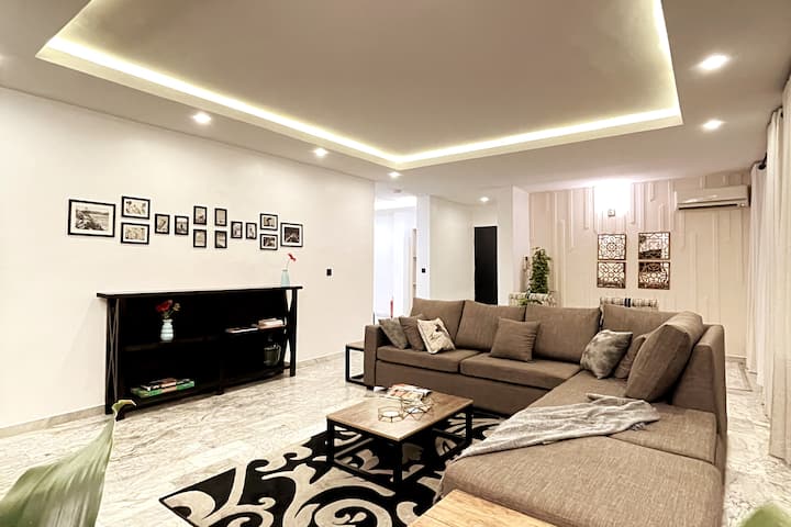 Beautifully furnished 3 bedroom apartment, Ikoyi.