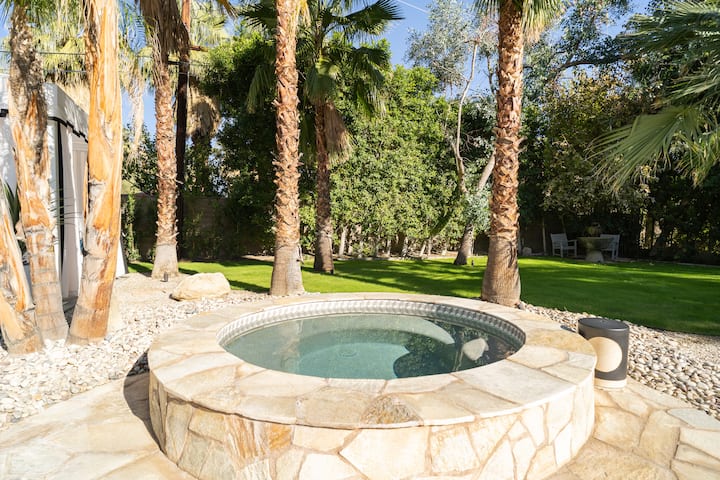 Mediterranean Villa - Steps From Dt Palm Springs! - Palm Springs, CA