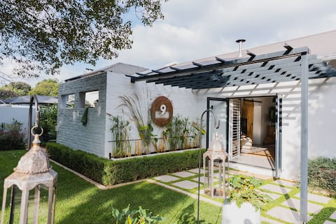Beautiful 5 bedroom boutique guest house