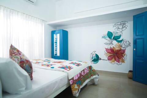 Cozy Private Pool Villa
(Tropical temple Varkala)