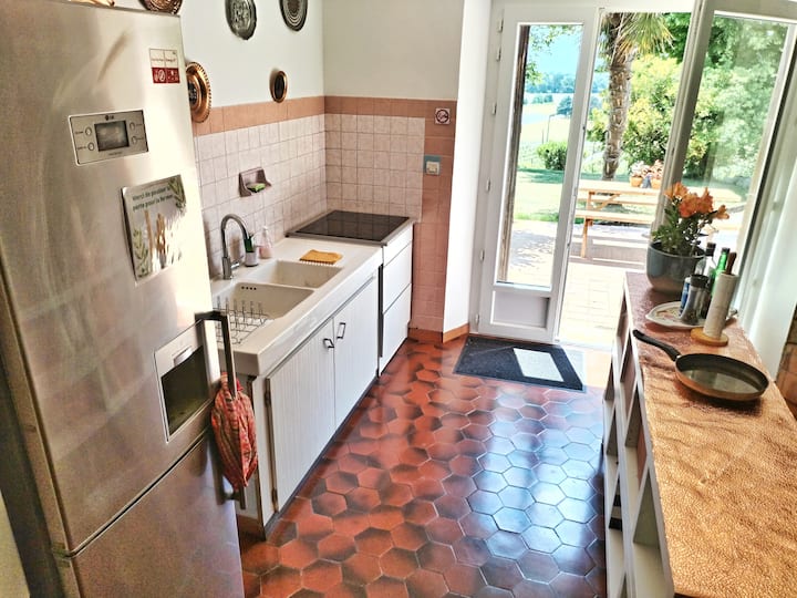 Chambre Lina, 1 à 4 Pers, Sdb Priv, Rez De Jardin - Marmande