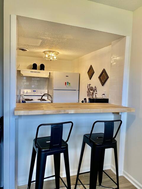 #2020 Renovated townhouse Stay A While