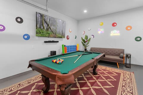 Fun Retreat! Playground, Games, Theater, 20mi PDX