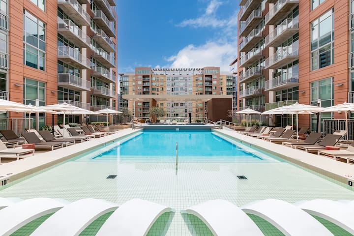 Sentral Designer Furnished 2BR at Union Station