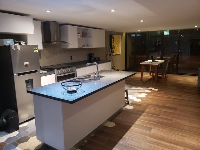 Departamento de 2 pisos en condesa con Roof top gallery image 5