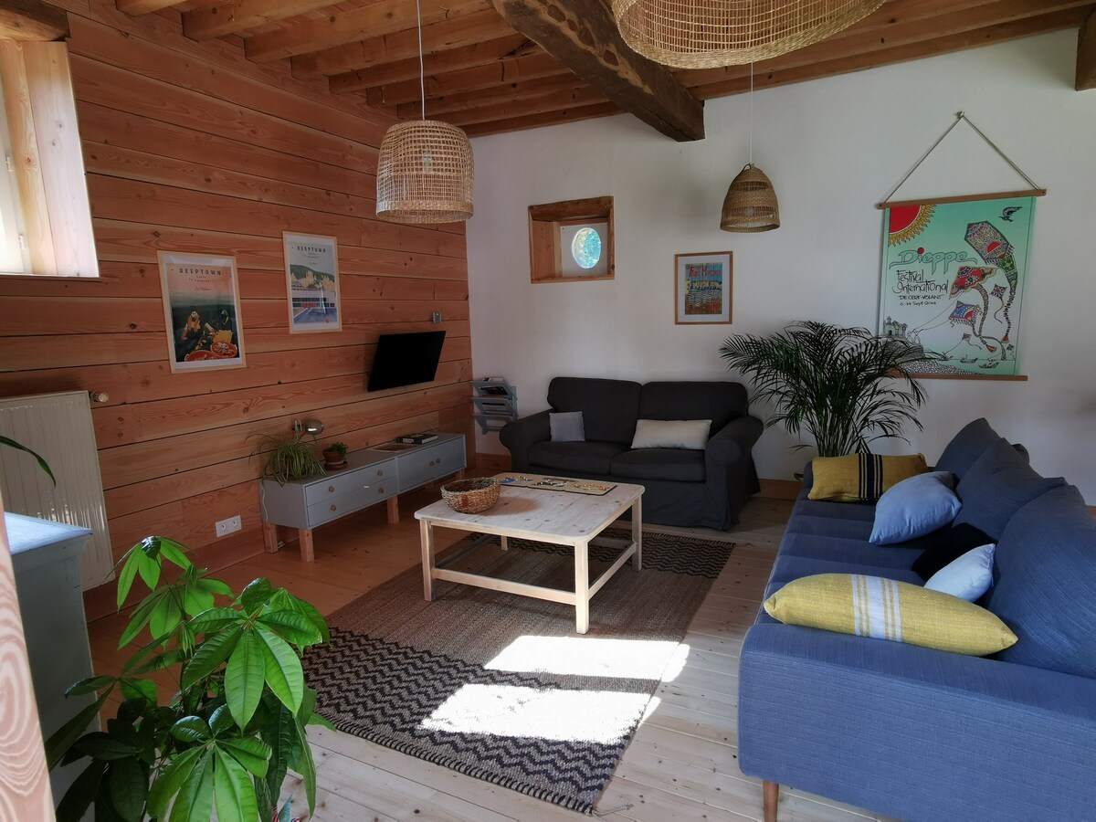 Top Airbnb: The Wargemont Lodges in Petit Caux