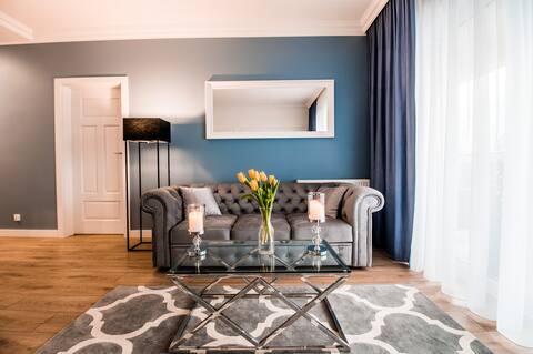 Prestige Apartment / private parking spot