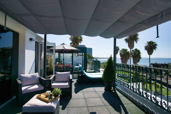 Cascais Seafront Oasis, Rooftop Bliss & Spa Pool gallery image 5