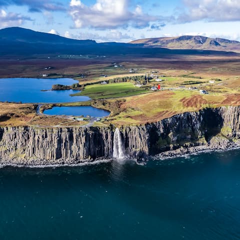 Shepherd's Hut with views of the Old Man of Storr