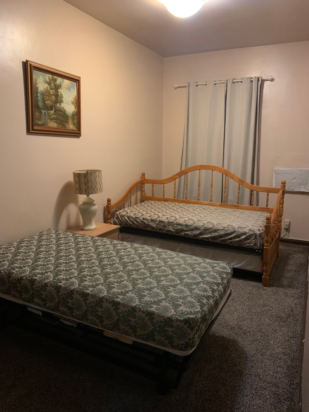 ห้องนอนที่สอง (Second Bedroom)