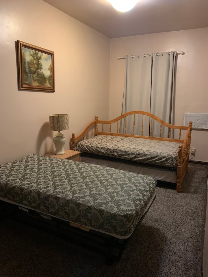 Втора спалня