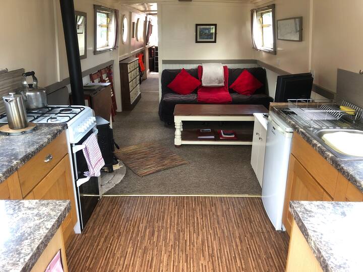 United Kingdom Houseboat Vacation Rentals | Airbnb