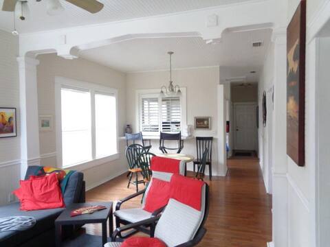 Top performing Airbnb: Charming 2 Bedroom Casita in Historic Ybor in East Ybor