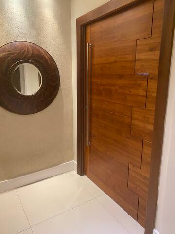 Luxury Penthouse overlooking Jardim Oceanico gallery image 2