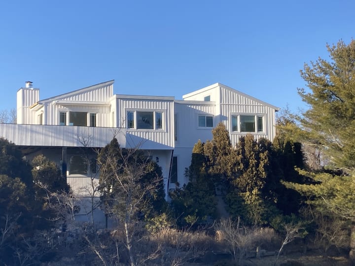 Southampton Private Retreat With Ocean Views - The Hamptons, NY