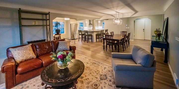 Residence760 Your 5-star home in Grosse Pointe